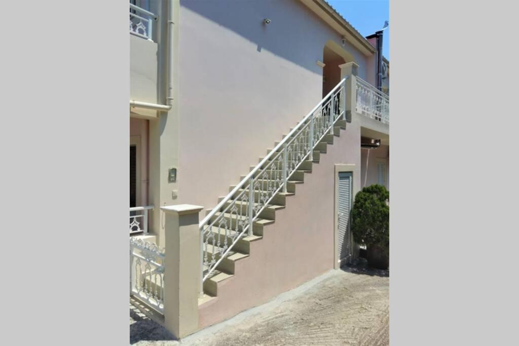 Sea And Mountains View Apartment Argostoli (Kefalonia) Exterior foto